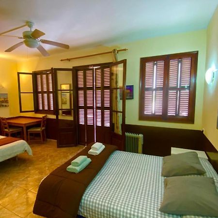 Hostal Atlanta El Arenal  Ngoại thất bức ảnh
