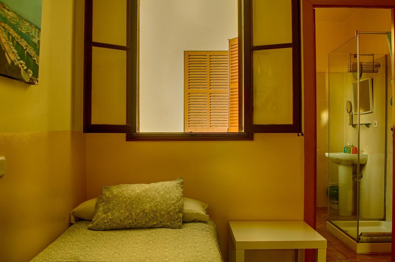 Hostal Atlanta El Arenal  Ngoại thất bức ảnh